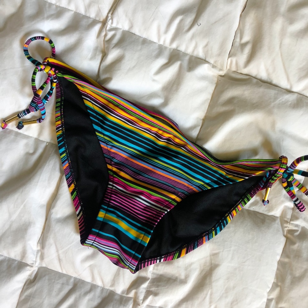 Womens bathing suit bottoms
